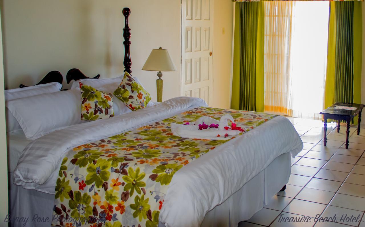 Treasure Beach Hotel Esterno foto
